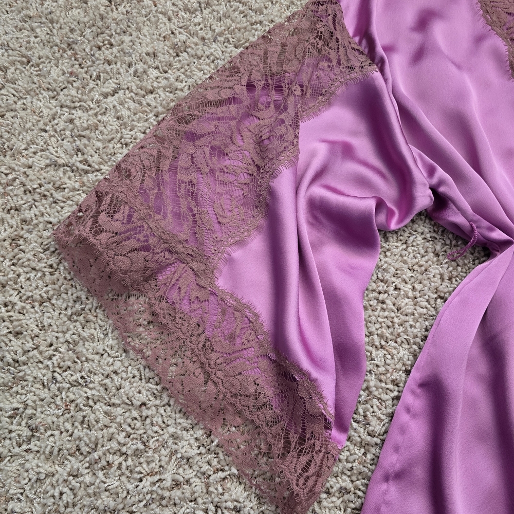 New With Tags Victoria's Secret Kimono Robe - Size XS - Picture 5 of 13